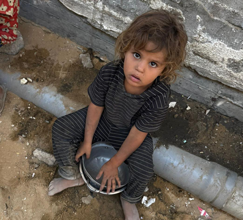 Child refugee in Gaza